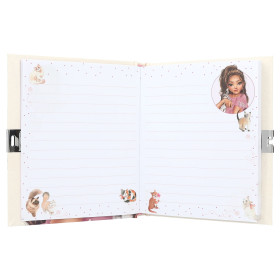Journal intime Kitty Top Model ouvert